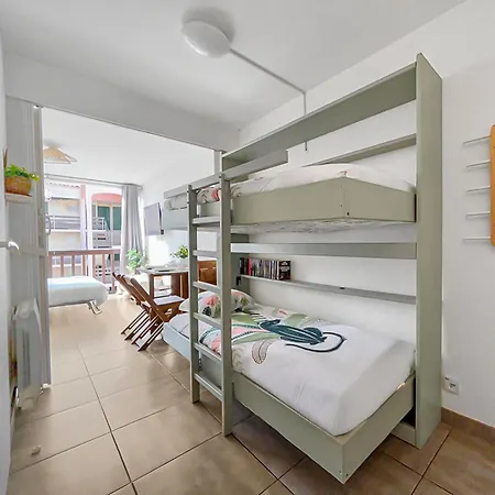 Appartamento Piscine, Tennis & Vue Sur Le Port