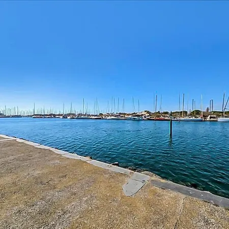 Piscine, Tennis & Vue Sur Le Port